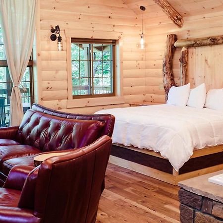 Cricket Hill Treehouse B By Amish Country Lodging Millersburg Esterno foto