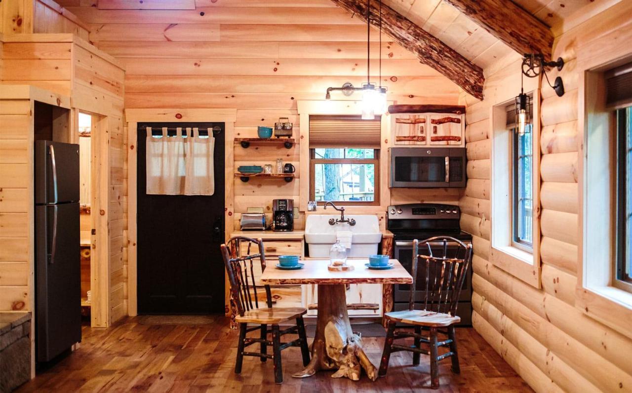 Cricket Hill Treehouse B By Amish Country Lodging Millersburg Esterno foto